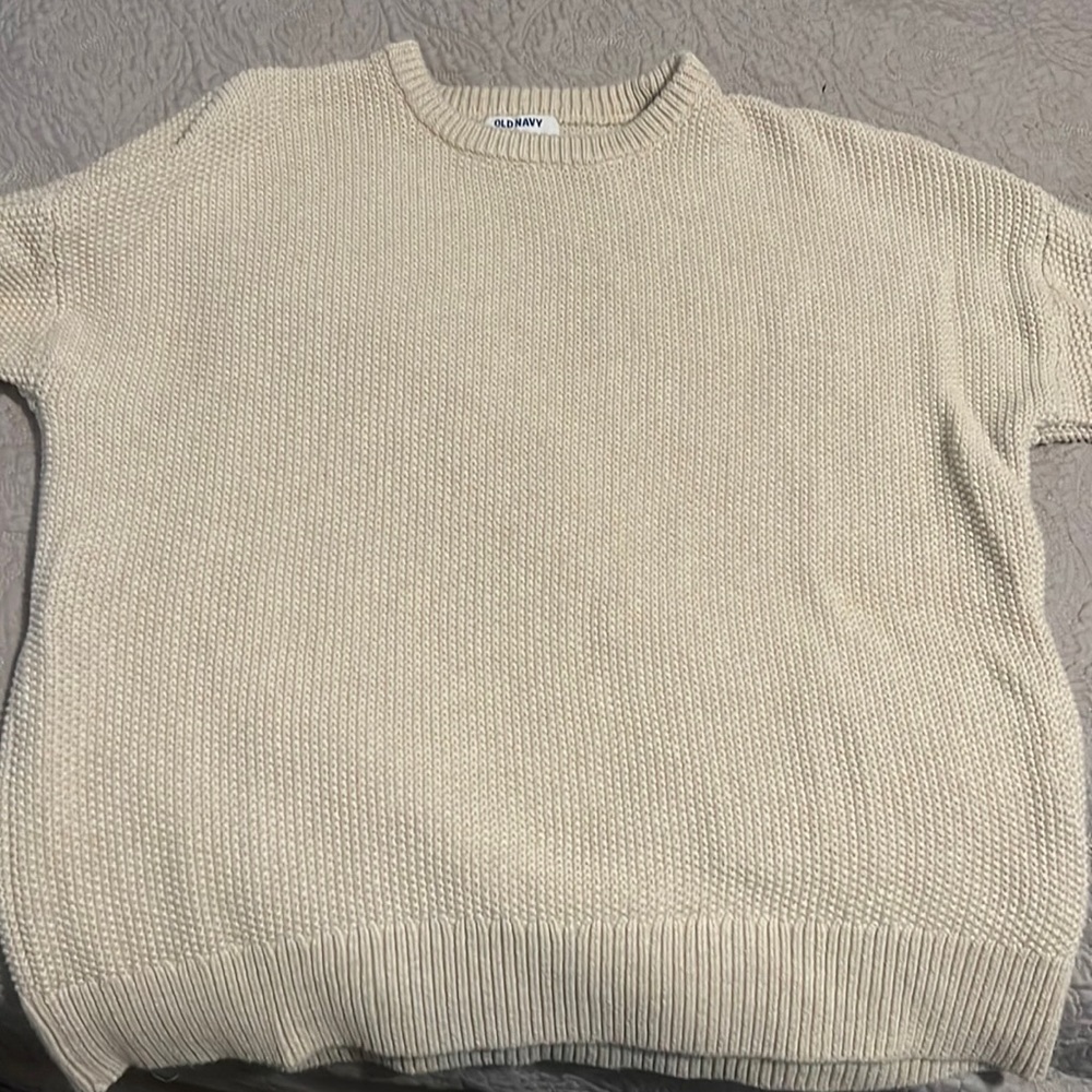 Cream colored sweater. Tunic length. Size XL.
